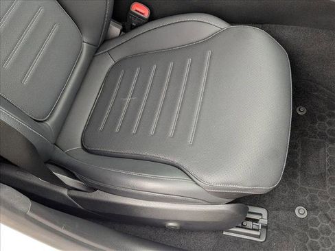 Used 2023 Mercedes-Benz C 300 Sedan image 22