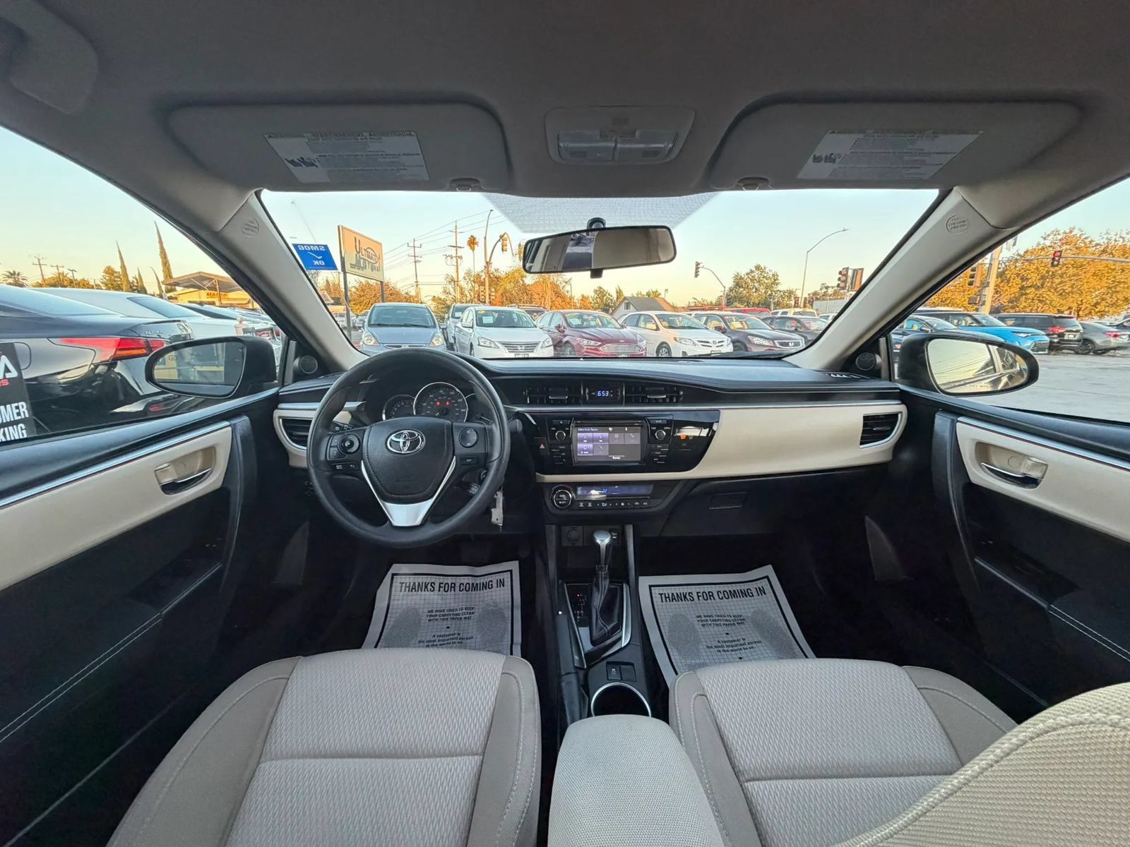 Used 2016 Toyota Corolla LE FWD image 17