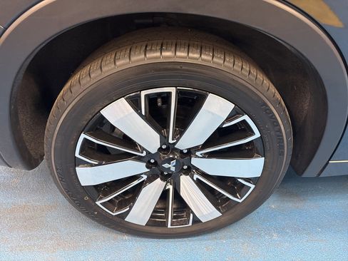 Used 2025 Mitsubishi Outlander SEL image 5