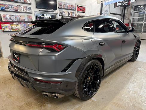 Used 2024 Lamborghini Urus Performante image 5