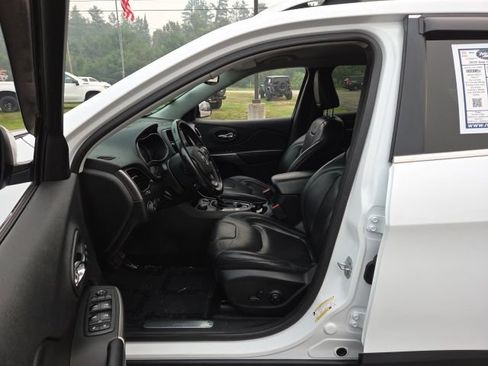 Used 2019 Jeep Cherokee Limited AWD/4WD image 18