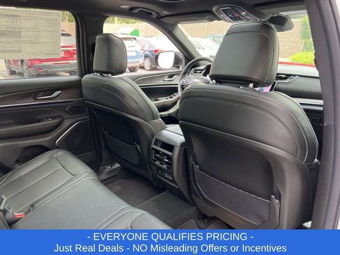 New 2025 Jeep Grand Cherokee Overland w/ Trailer Tow Package image 26