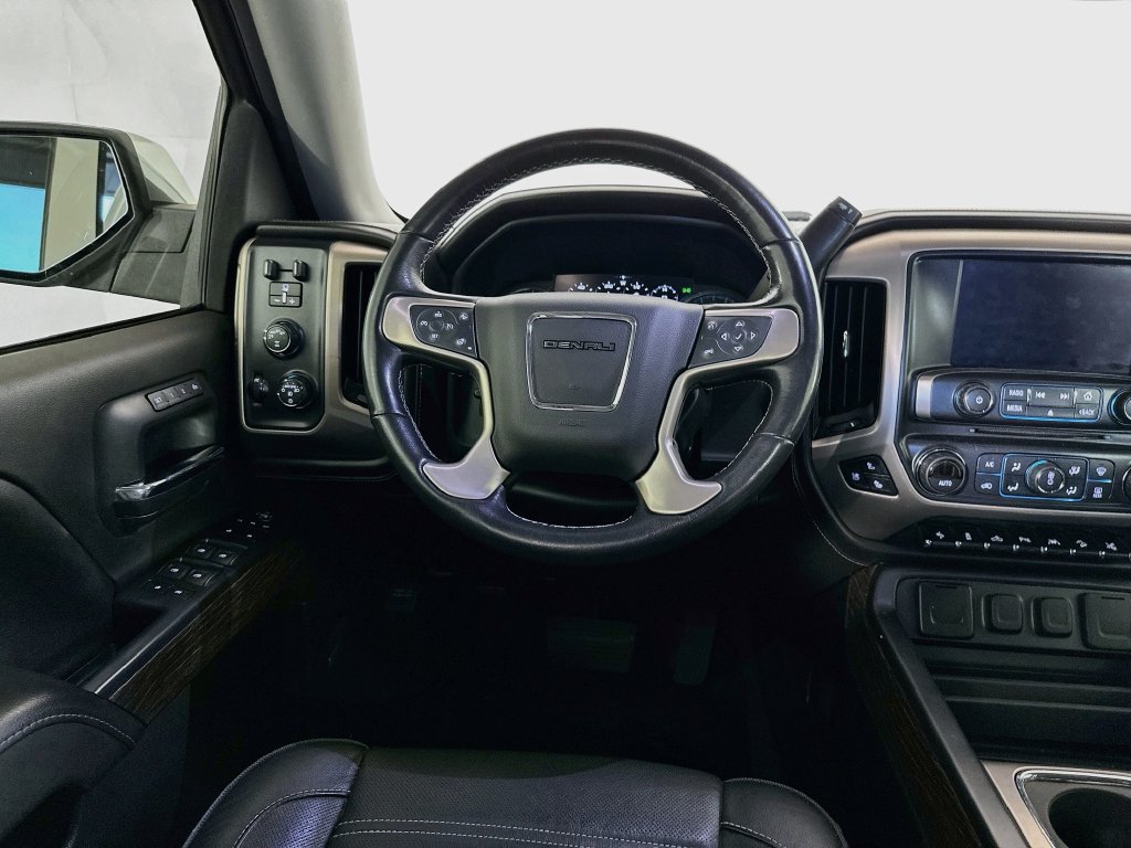 Used 2018 GMC Sierra 1500 Denali w/ Denali Ultimate Package AWD/4WD image 32