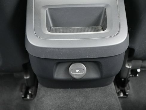Used 2024 Volvo S60 B5 Core FWD image 20
