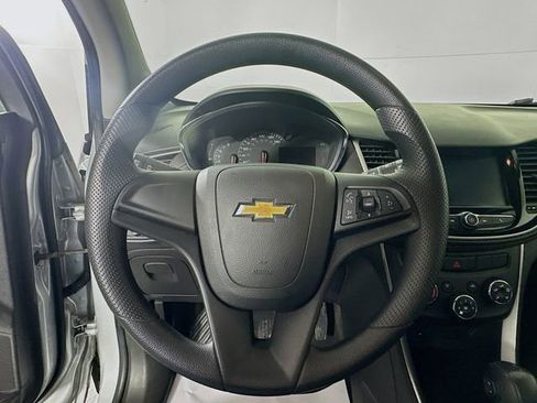 Used 2017 Chevrolet Trax LS image 12