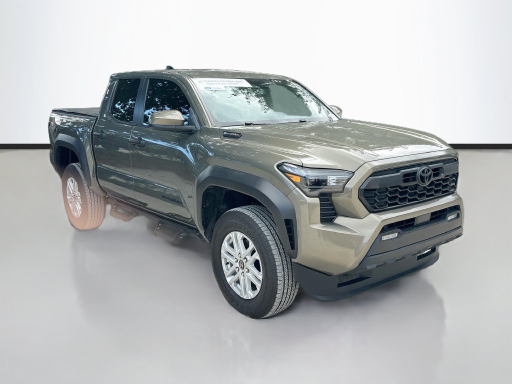 Used 2025 Toyota Tacoma TRD Off-Road AWD/4WD image 3