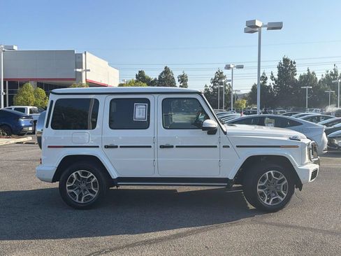 Used 2025 Mercedes-Benz G 550 image 3