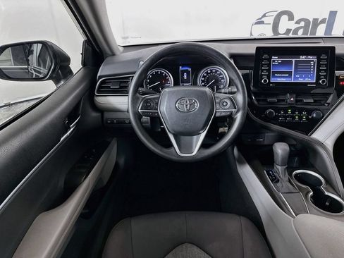 Used 2021 Toyota Camry LE FWD image 20