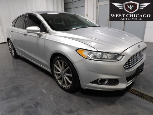 Used 2015 Ford Fusion SE w/ Equipment Group 202A FWD image 1