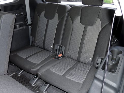 New 2026 Kia Sorento LX FWD image 17