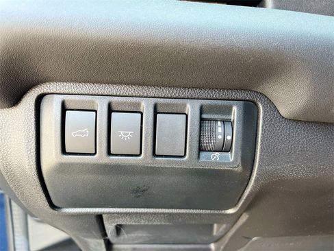 Used 2023 Subaru Ascent Touring image 10