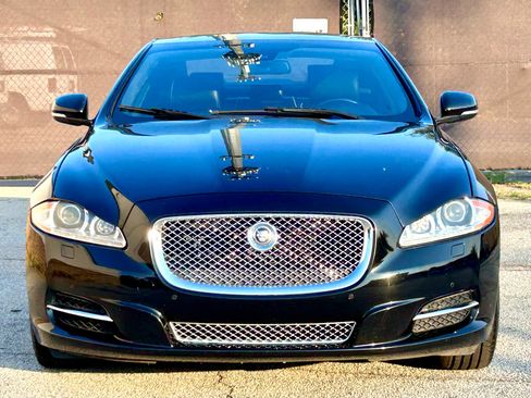 Used 2013 Jaguar XJ L Supercharged image 3