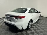 Used 2023 Toyota Corolla LE image 3