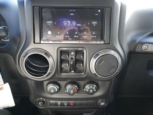 Used 2016 Jeep Wrangler Unlimited Sport w/ Quick Order Package 24S AWD/4WD image 12