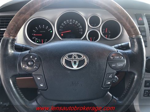 Used 2010 Toyota Sequoia Platinum RWD image 13