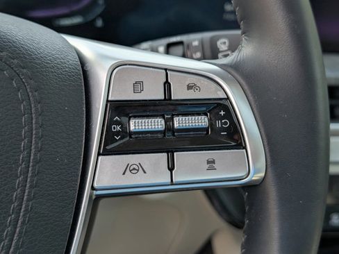 Used 2024 Kia Telluride EX w/ EX Captain's Chair Package image 21