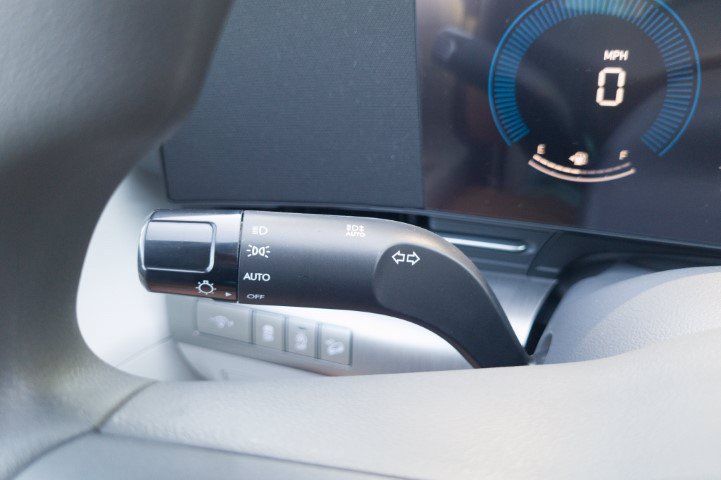 New 2027 Hyundai Kona SE FWD image 28