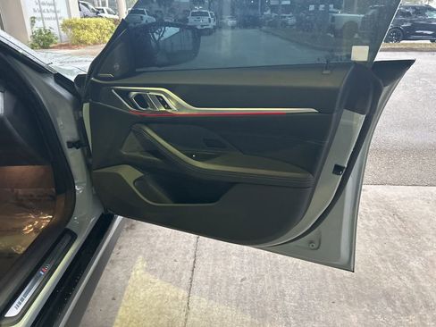 Used 2025 BMW i4 eDrive40 image 24