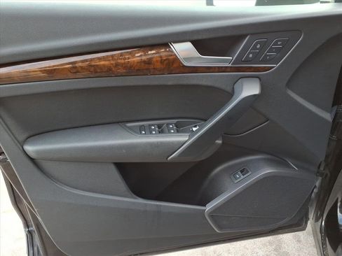 Used 2018 Audi Q5 2.0T Premium Plus image 11