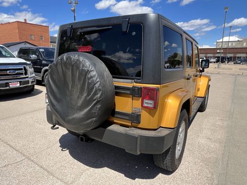 Used 2014 Jeep Wrangler Unlimited Sahara w/ Max Tow Package image 8