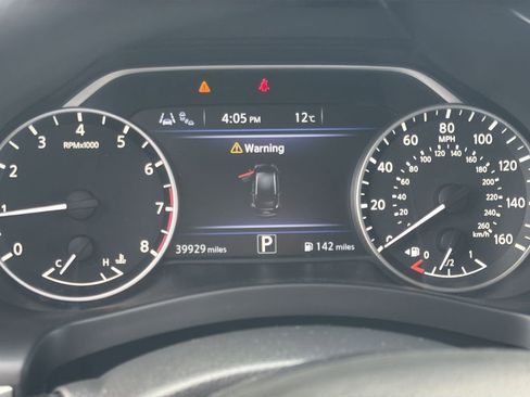 Used 2023 Nissan Murano S FWD image 11