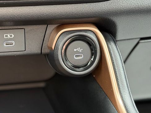 Used 2025 Toyota Grand Highlander AWD Hybrid image 22