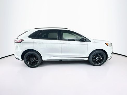 Used 2022 Ford Edge SE w/ Black Appearance Package AWD/4WD image 10