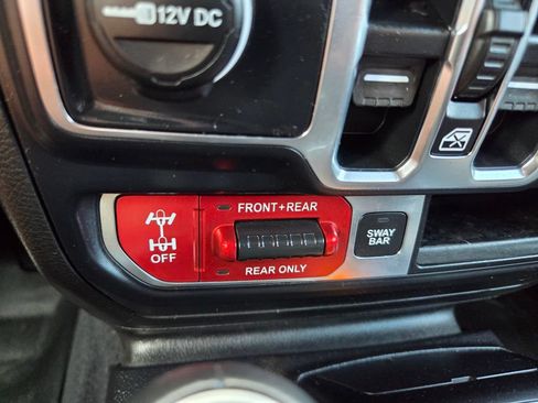 Used 2019 Jeep Wrangler Unlimited Rubicon AWD/4WD image 27