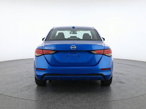 Used 2025 Nissan Sentra SV image 7