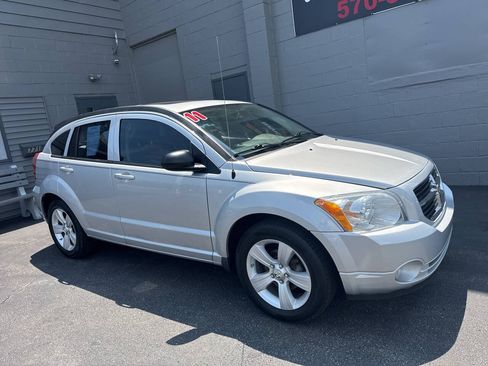 Used 2011 Dodge Caliber Mainstreet FWD image 1