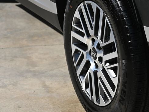 Used 2026 Hyundai Palisade SEL FWD image 9