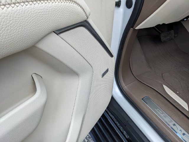 Used 2023 GMC Yukon XL Denali RWD image 25