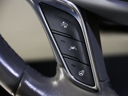 Used 2019 Cadillac XT5 Luxury image 36