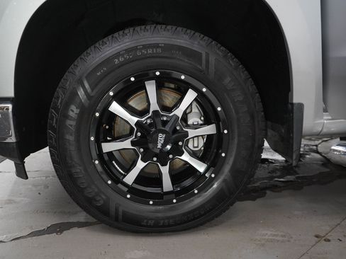 Used 2019 Chevrolet Silverado 1500 LT w/ All-Star Edition AWD/4WD image 31