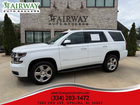 Used 2020 Chevrolet Tahoe LT w/ Luxury Package RWD image 1