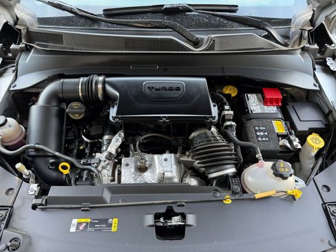 Used 2025 Jeep Compass Trailhawk image 31