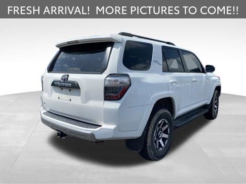 Used 2022 Toyota 4Runner TRD Off-Road AWD/4WD image 5