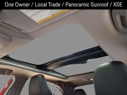 Used 2022 Toyota Camry XSE w/ Navigation Package image 20