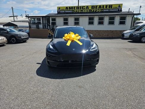 Used 2023 Tesla Model Y Long Range AWD/4WD image 11