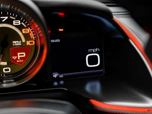 Used 2018 Ferrari 812 Superfast image 78