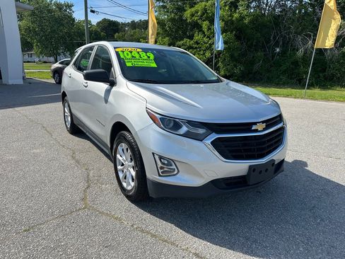 Used 2020 Chevrolet Equinox LS AWD/4WD image 7