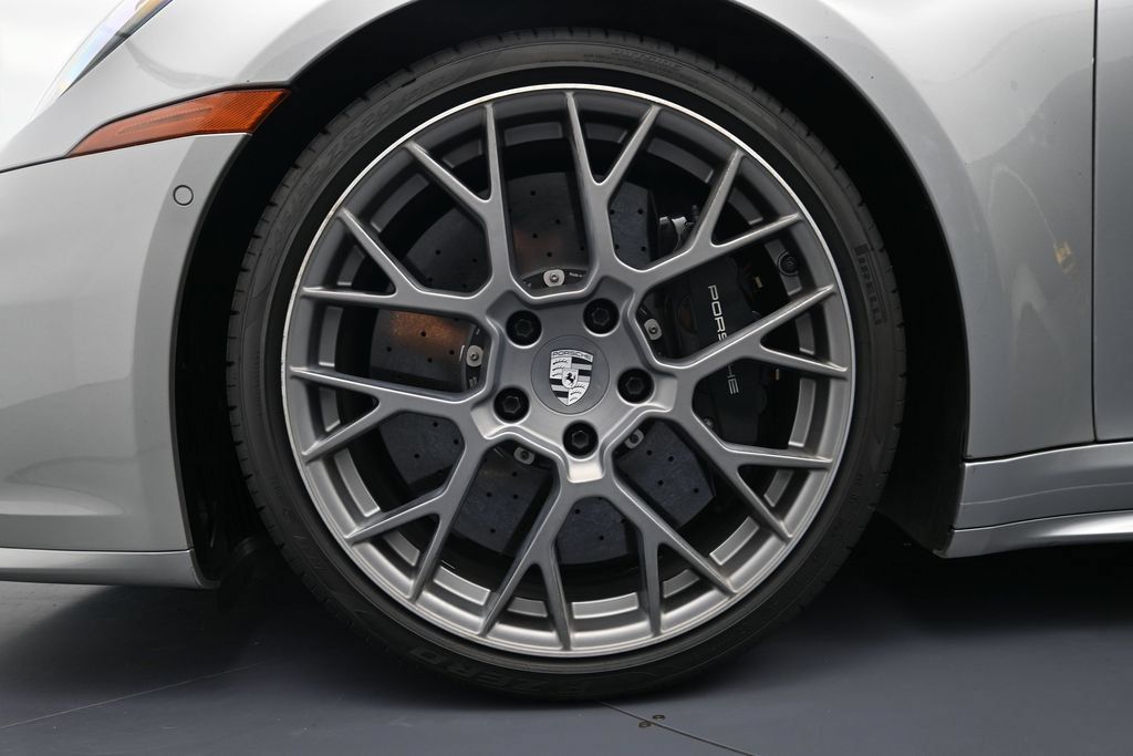 Certified 2025 Porsche 911 Carrera S RWD image 37