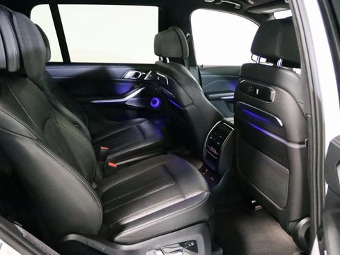 Used 2024 BMW X7 M60i image 74