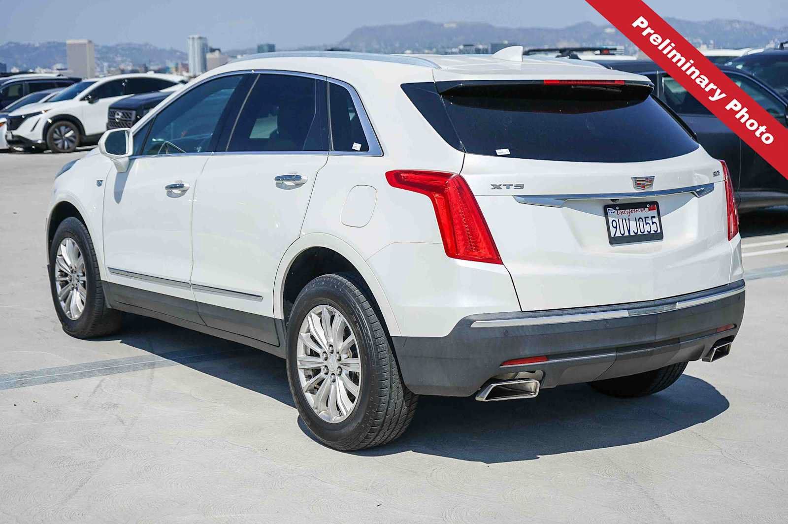 Used 2018 Cadillac XT5 FWD image 8
