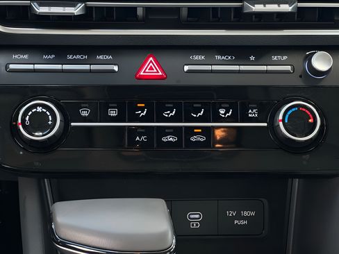 Certified 2025 Hyundai Sonata SE FWD image 28