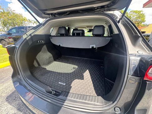 Used 2018 MAZDA CX-5 Touring FWD image 8
