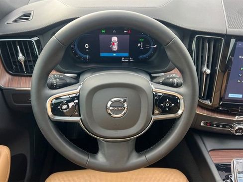 Certified 2024 Volvo XC60 T8 Ultimate w/ Protection Package Premier image 15