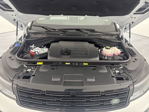 New 2026 Land Rover Range Rover Sport SE AWD/4WD image 30