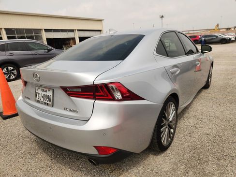 Used 2015 Lexus IS 250 w/ Premium Package RWD image 3