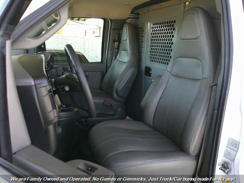 Used 2019 GMC Savana 2500 Extended w/ Driver Convenience Package image 22